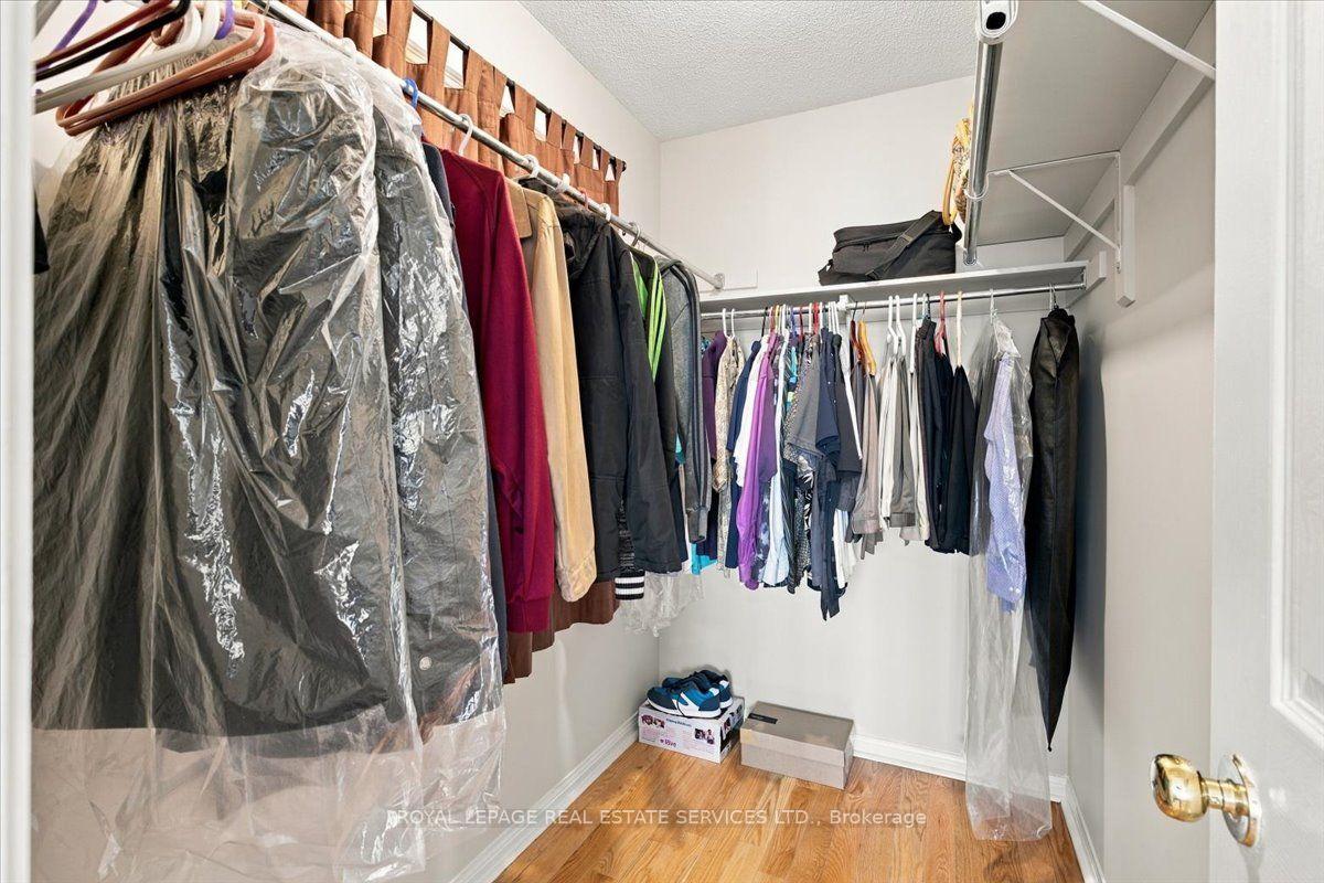 Photo 18 of 5180 Oakley Drive, Burlington, Orchard — HOMEH