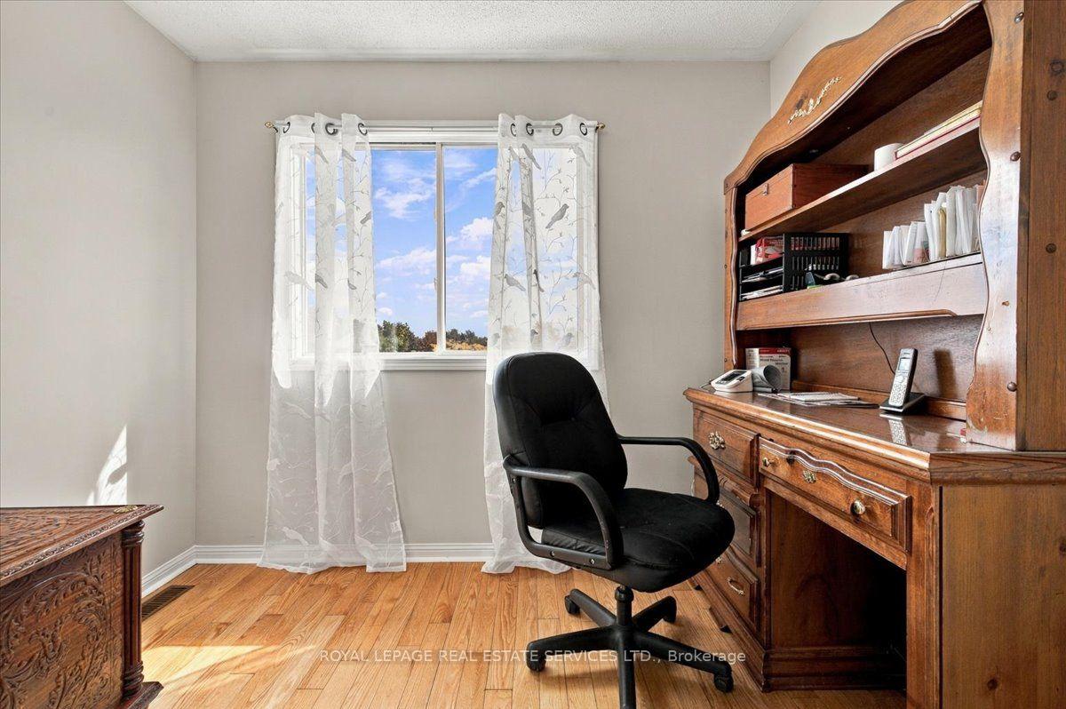 Photo 21 of 5180 Oakley Drive, Burlington, Orchard — HOMEH