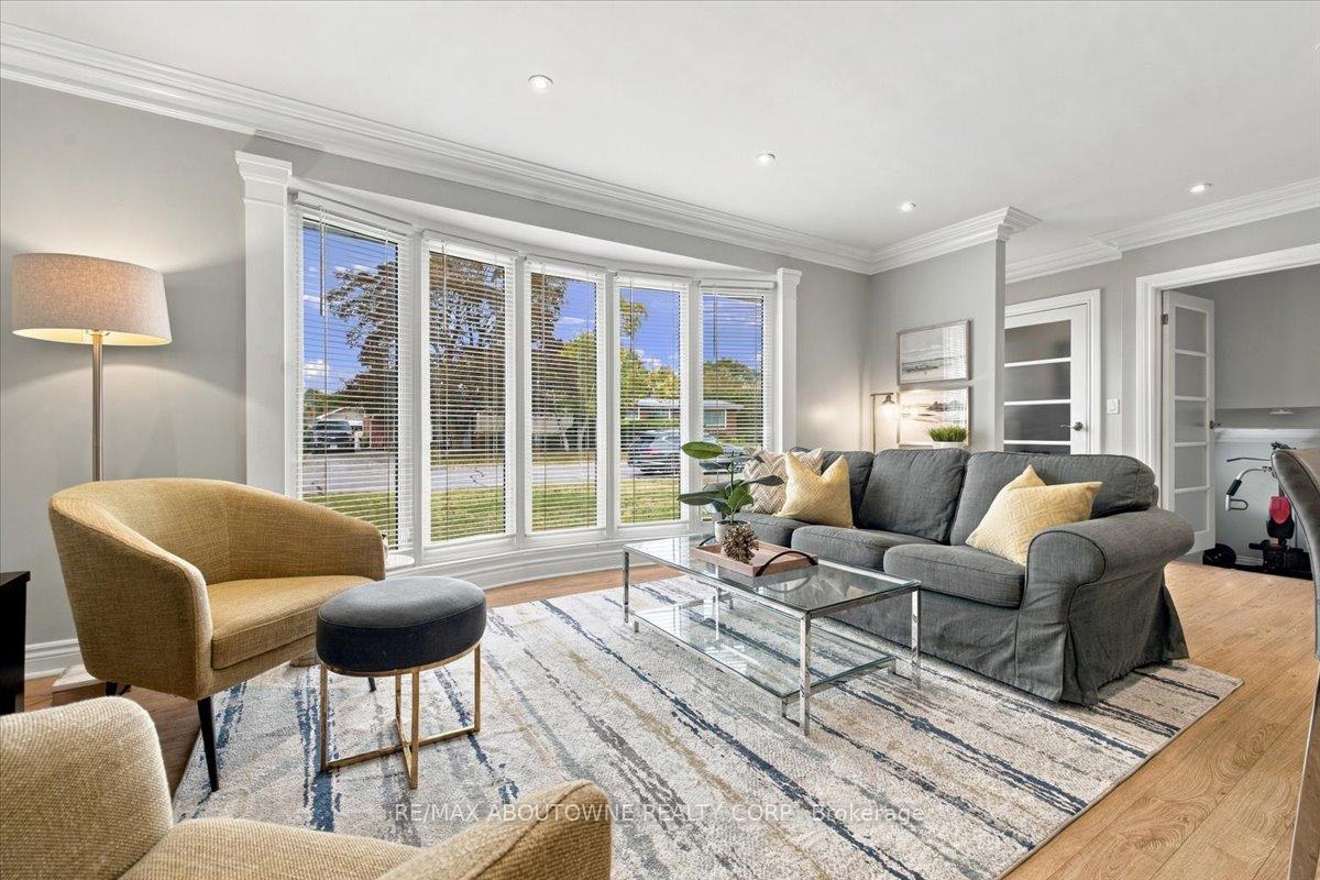 Photo 8 of 340 Duncombe Drive, Burlington, Appleby — HOMEH