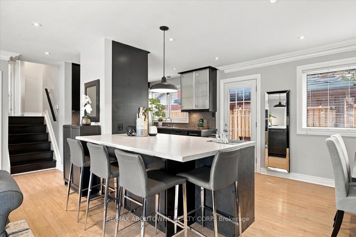 Photo 12 of 340 Duncombe Drive, Burlington, Appleby — HOMEH