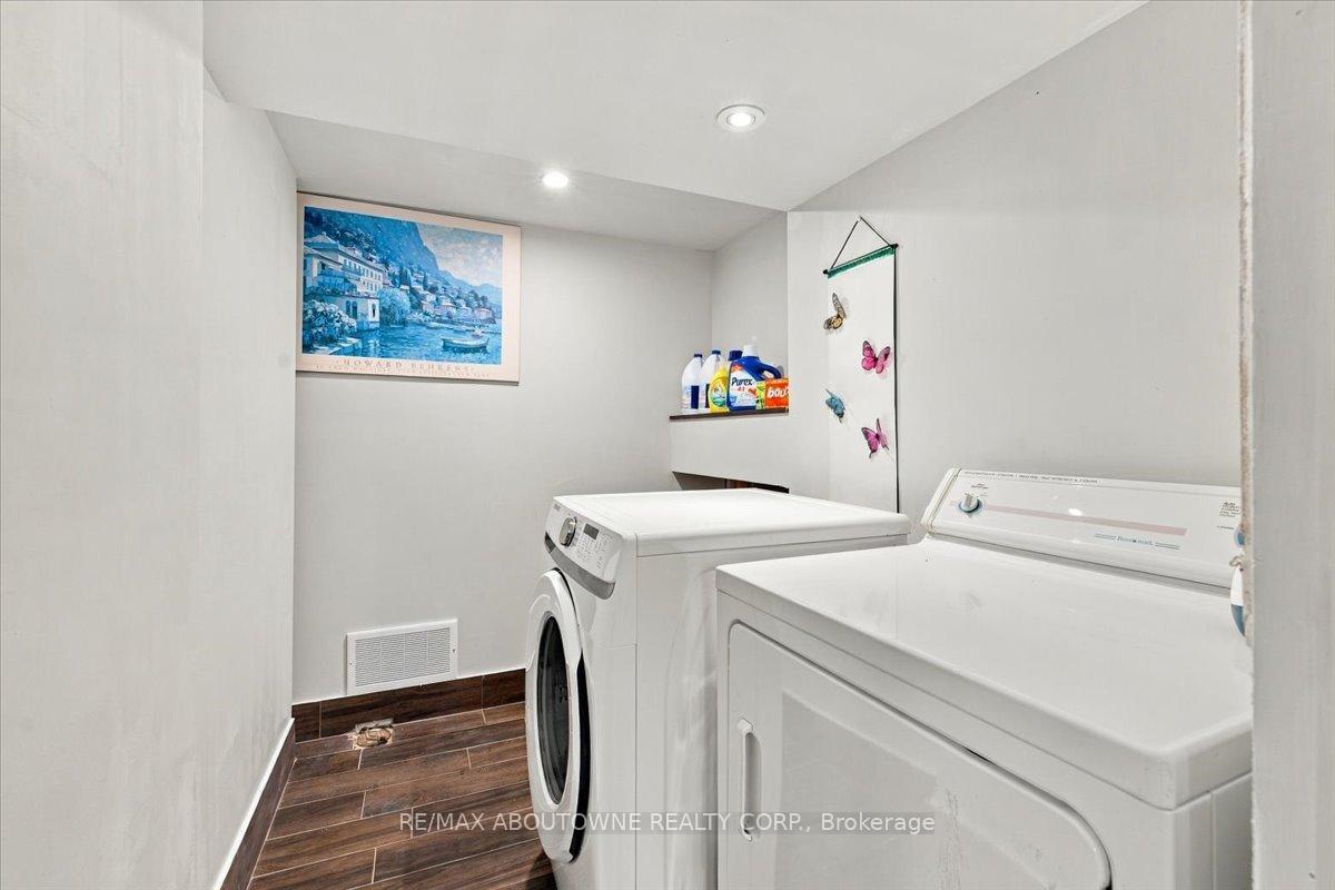 Photo 31 of 340 Duncombe Drive, Burlington, Appleby — HOMEH