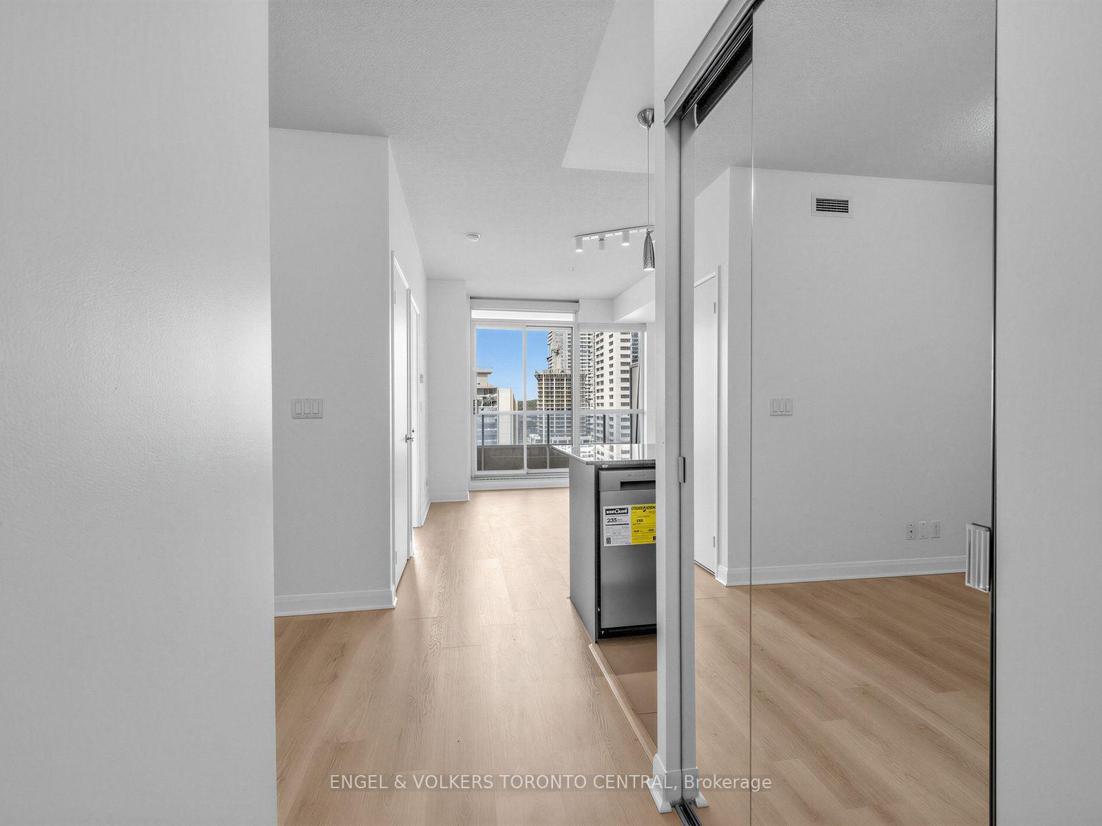 Photo 12 of Unit 1101, 500 Sherbourne Street, Toronto, North St. James Town — HOMEH