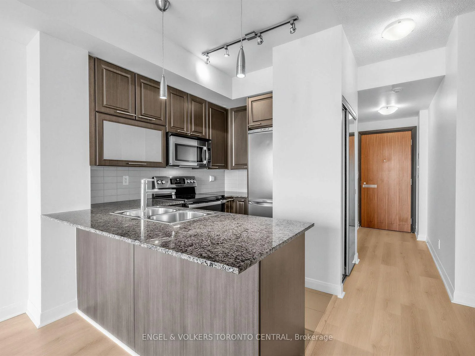 Photo 20 of Unit 1101, 500 Sherbourne Street, Toronto, North St. James Town — HOMEH