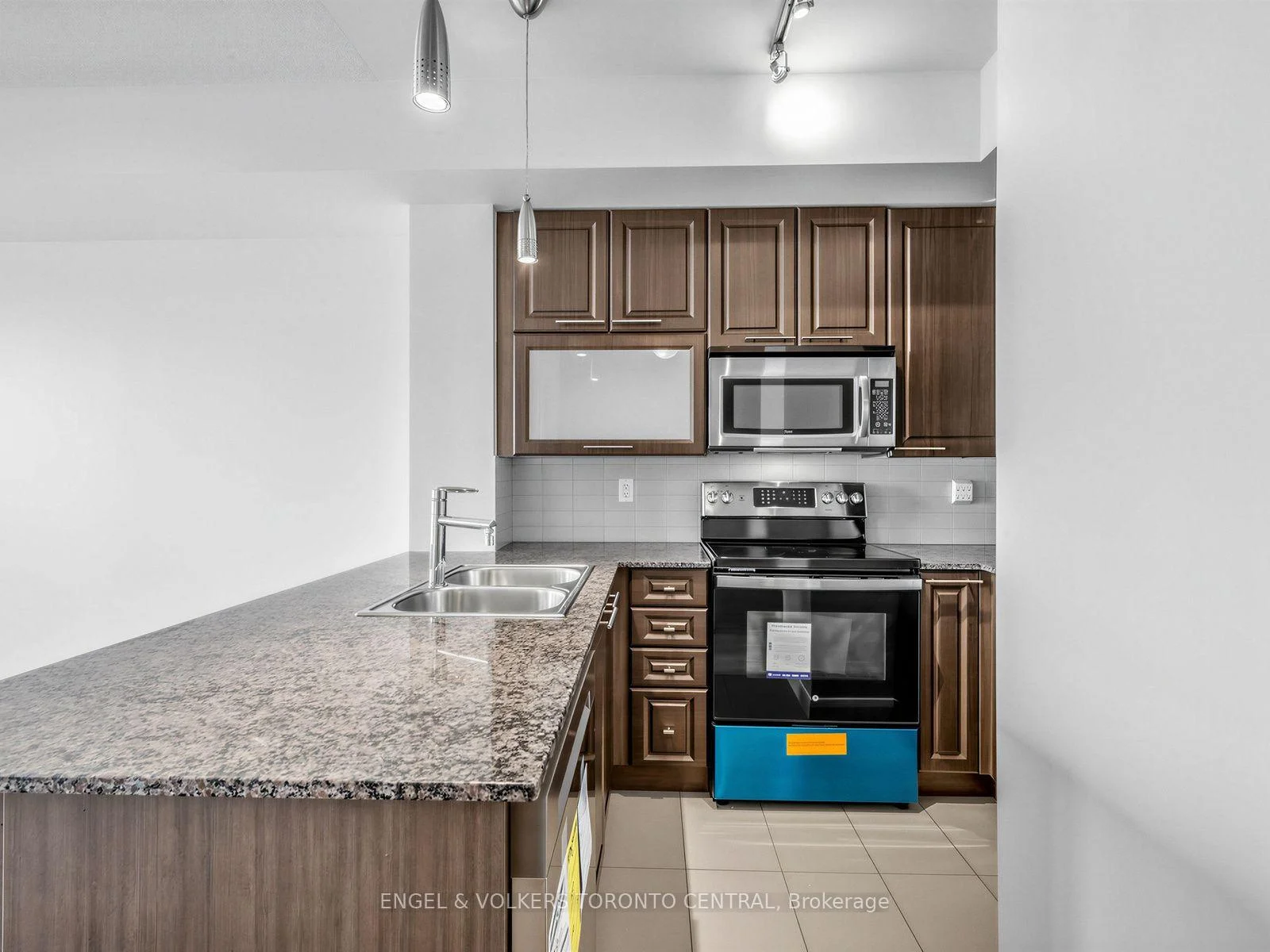 Photo 22 of Unit 1101, 500 Sherbourne Street, Toronto, North St. James Town — HOMEH