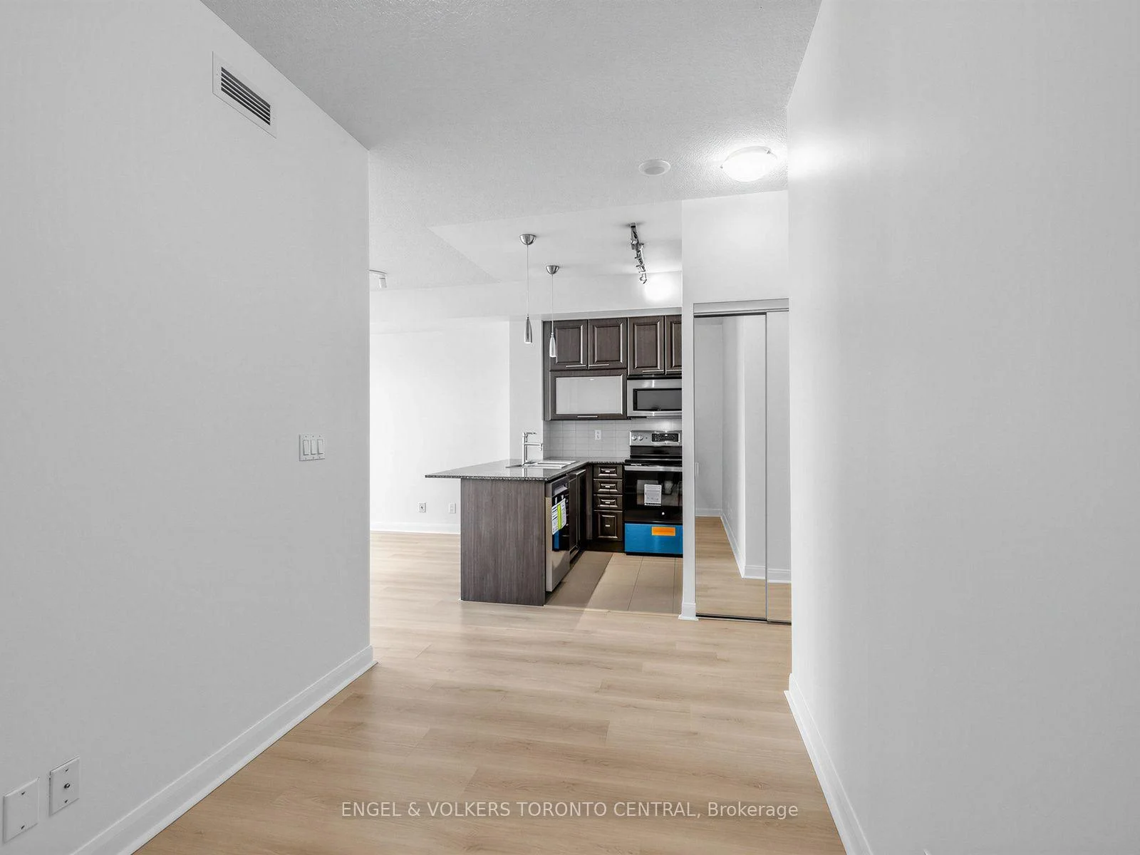 Photo 34 of Unit 1101, 500 Sherbourne Street, Toronto, North St. James Town — HOMEH