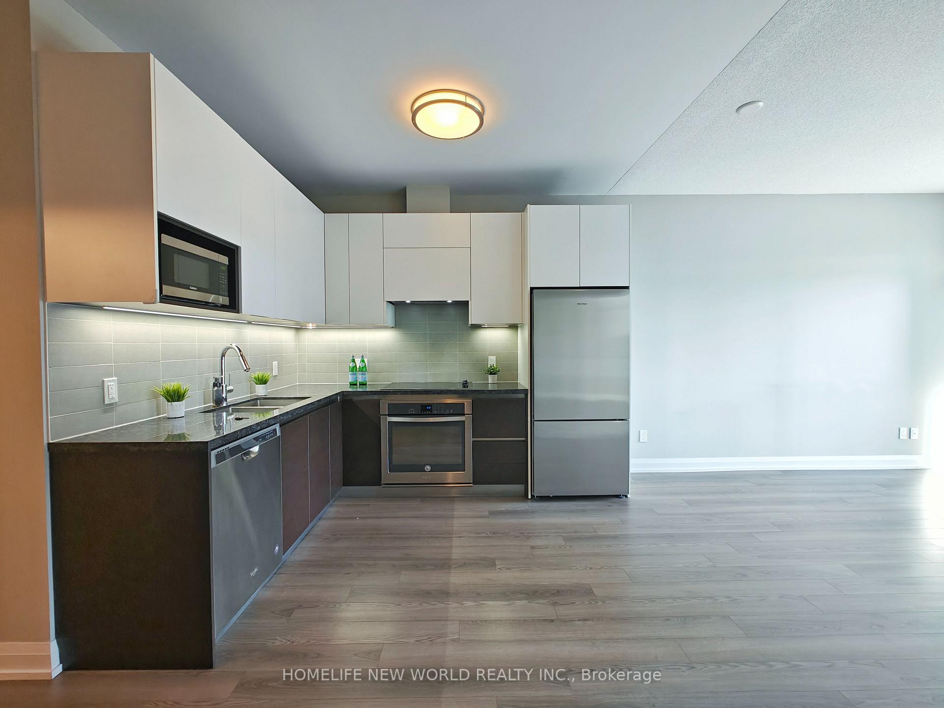 Photo 2 of Unit 605, 25 Water Walk Drive, Markham, Unionville — HOMEH