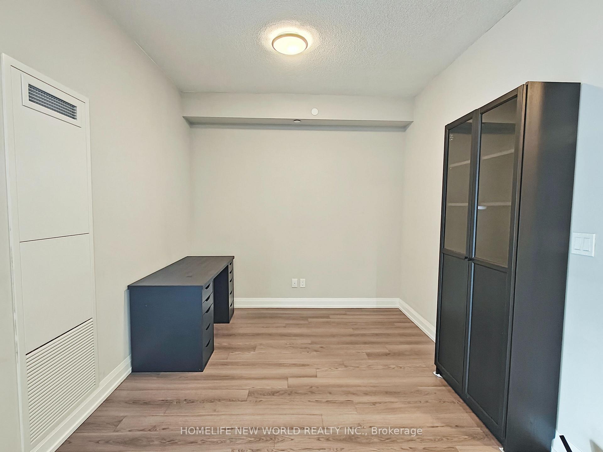 Photo 3 of Unit 605, 25 Water Walk Drive, Markham, Unionville — HOMEH