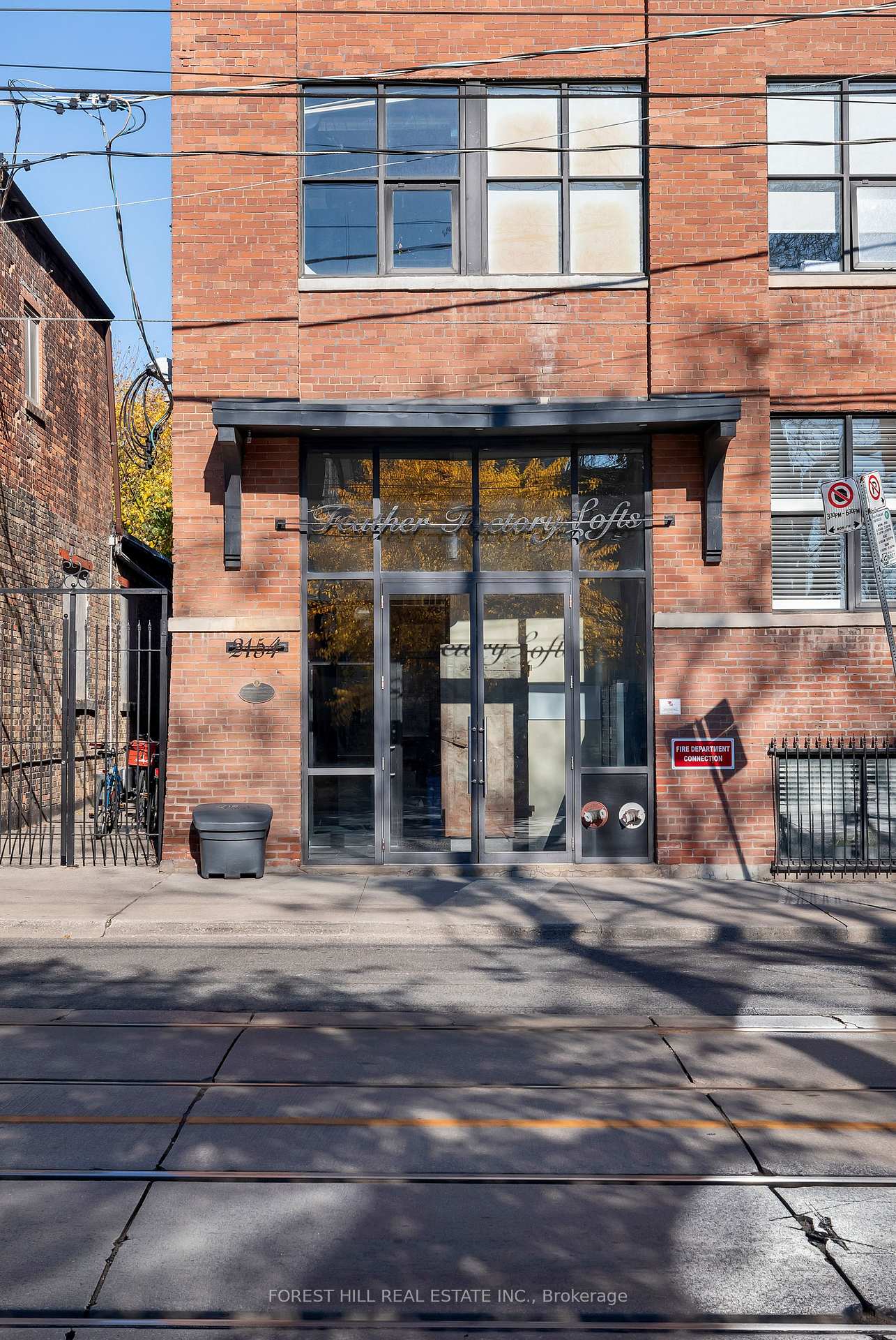 Photo of Unit 105, 2154 Dundas Street W