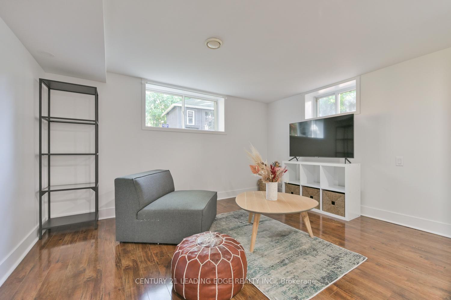 Photo 35 of 1 Romney Road, Etobicoke, Edenbridge-Humber Valley — HOMEH
