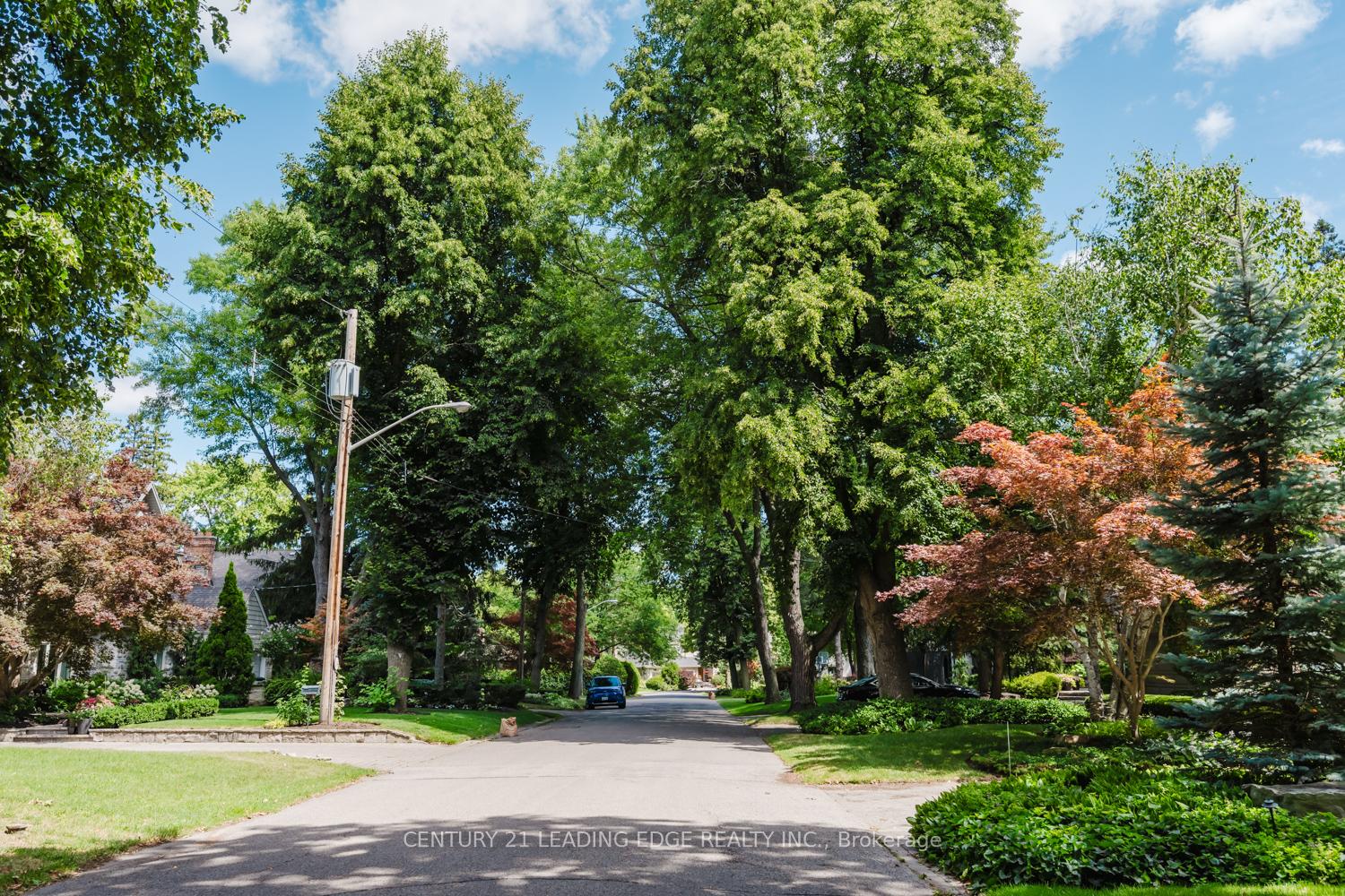 Photo 46 of 1 Romney Road, Etobicoke, Edenbridge-Humber Valley — HOMEH