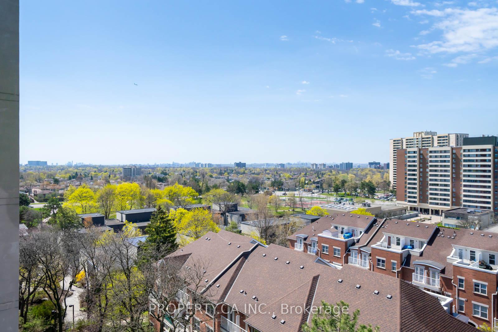 Photo 11 of Unit 901, 31 Four Winds Drive W, North York, York University Heights — HOMEH