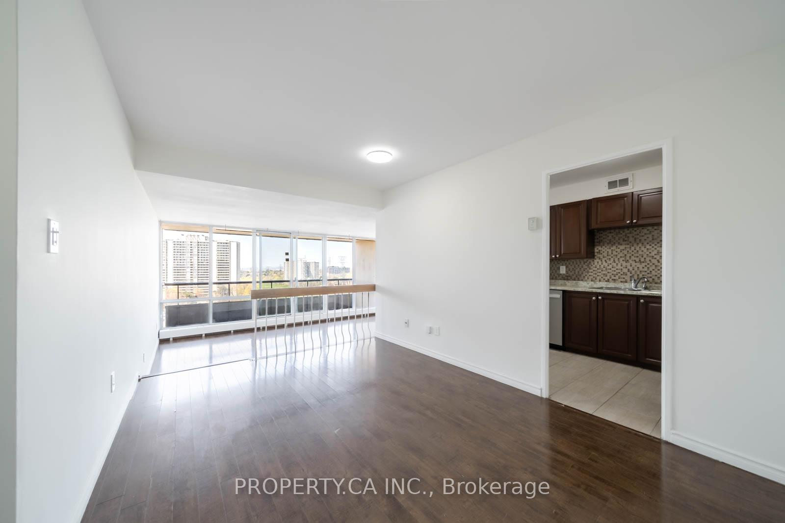 Photo 19 of Unit 901, 31 Four Winds Drive W, North York, York University Heights — HOMEH