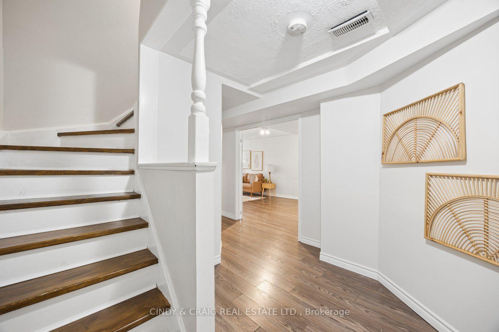 Photo 12 of 1550 Fieldgate Drive, Oshawa, Samac — HOMEH