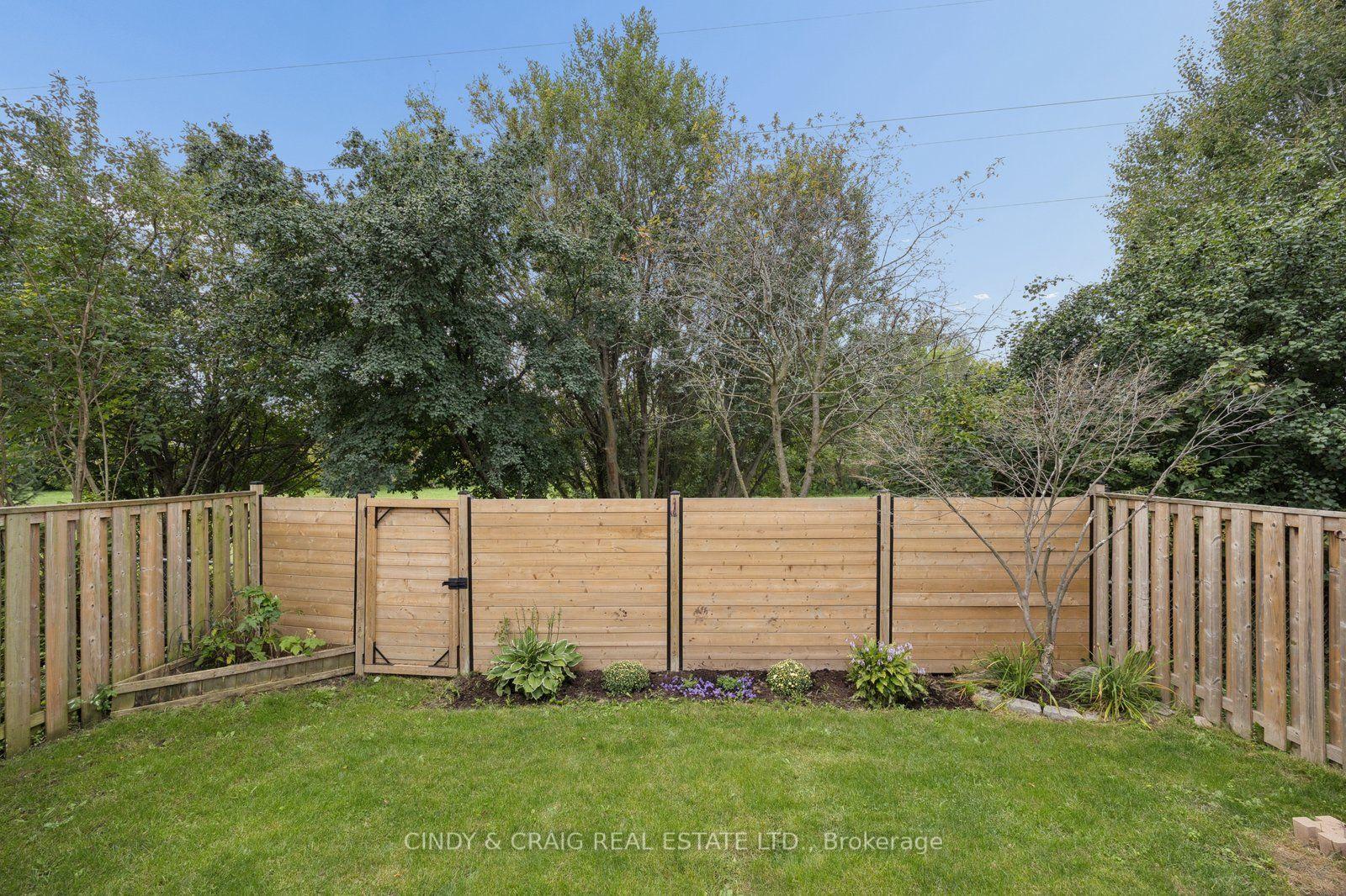 Photo 18 of 1550 Fieldgate Drive, Oshawa, Samac — HOMEH
