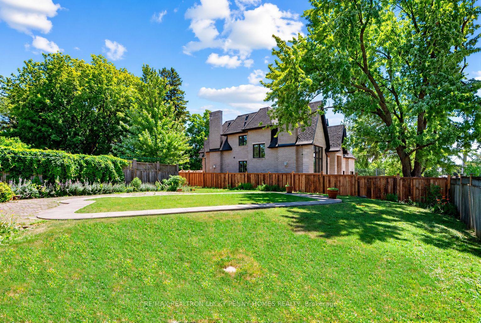 Photo 32 of 19 Abercorn Road, Markham, Bullock — HOMEH
