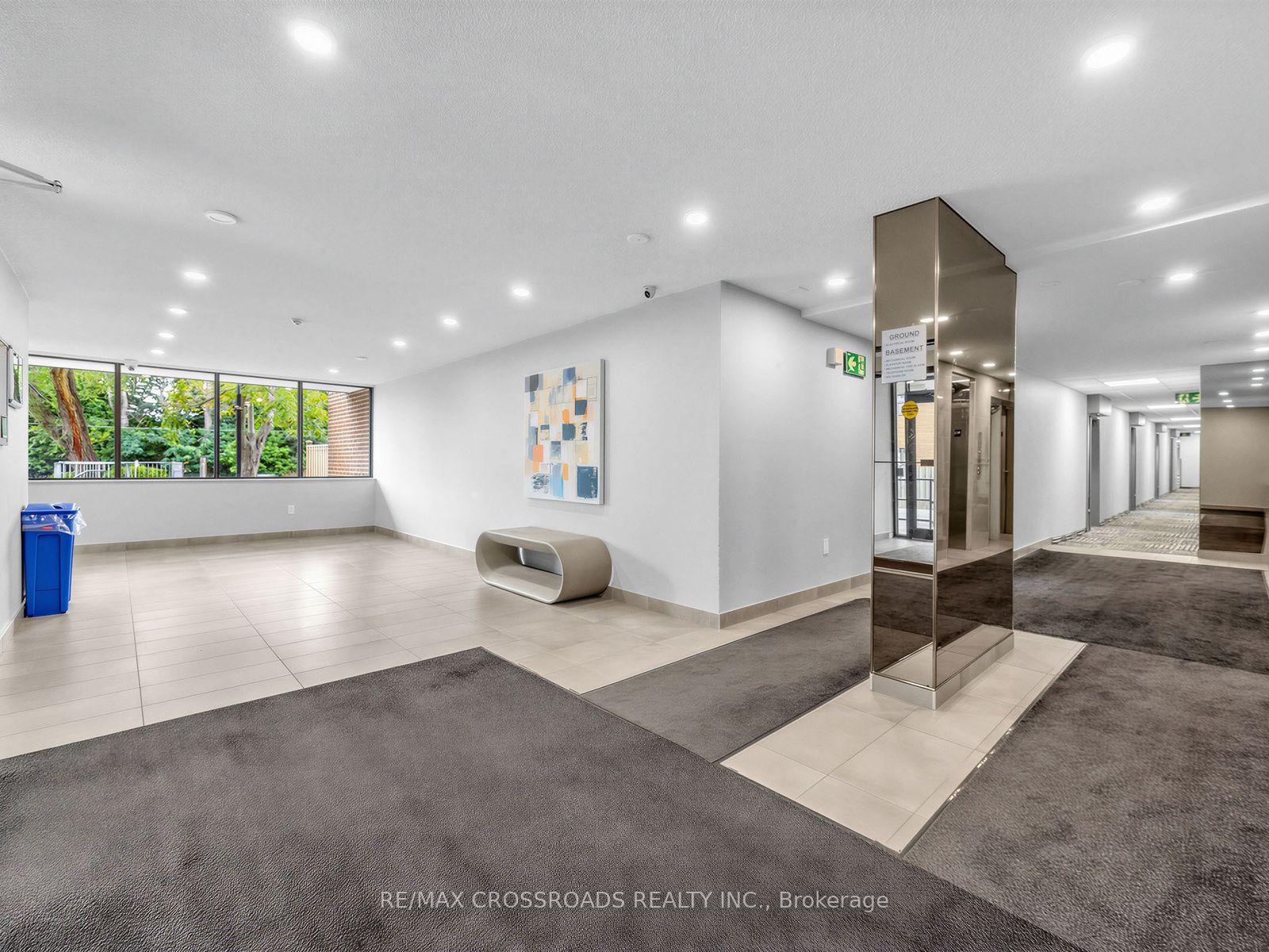 Photo 3 of Unit 504, 4060 Lawrence Avenue E, Scarborough, West Hill — HOMEH
