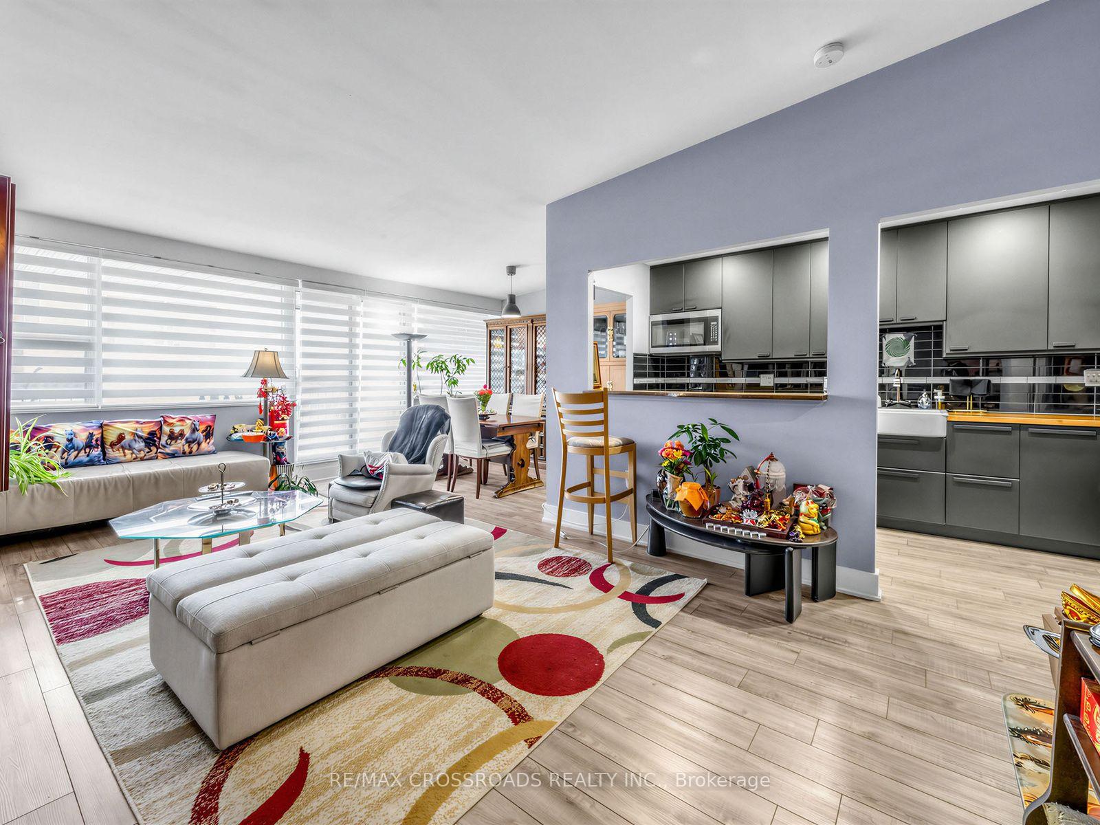 Photo 6 of Unit 504, 4060 Lawrence Avenue E, Scarborough, West Hill — HOMEH