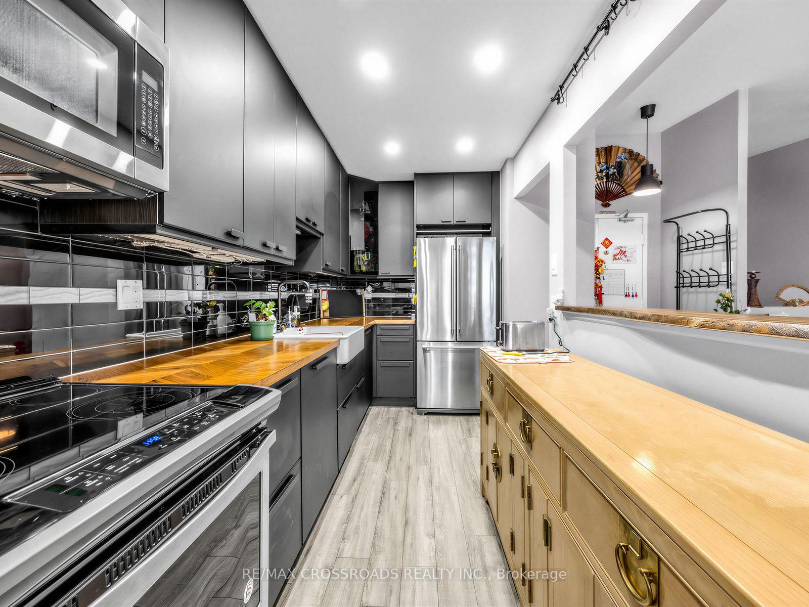 Photo 9 of Unit 504, 4060 Lawrence Avenue E, Scarborough, West Hill — HOMEH