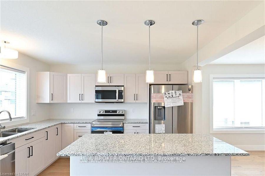 Photo 4 of 83 Renaissance Drive, St. Thomas — HOMEH