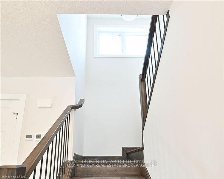 Photo 5 of 83 Renaissance Drive, St. Thomas — HOMEH