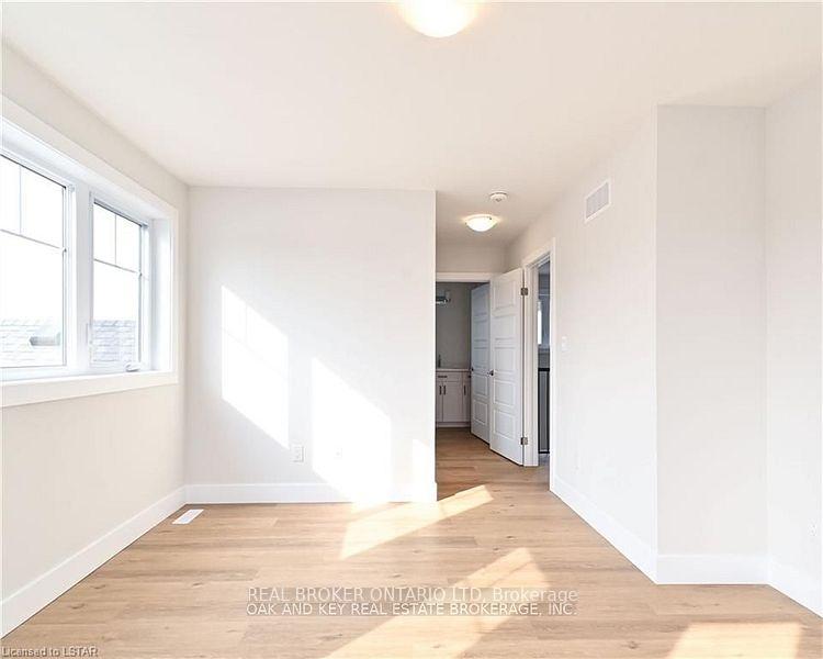 Photo 11 of 83 Renaissance Drive, St. Thomas — HOMEH