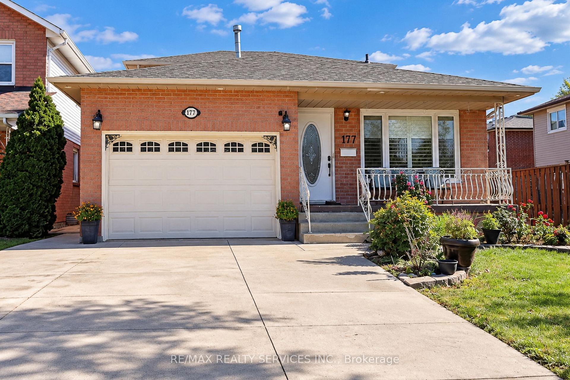 Photo 2 of 177 Sirente Drive, Hamilton, Crerar — HOMEH