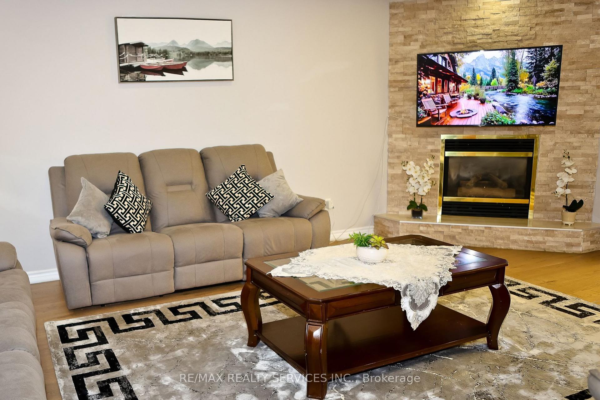 Photo 18 of 177 Sirente Drive, Hamilton, Crerar — HOMEH