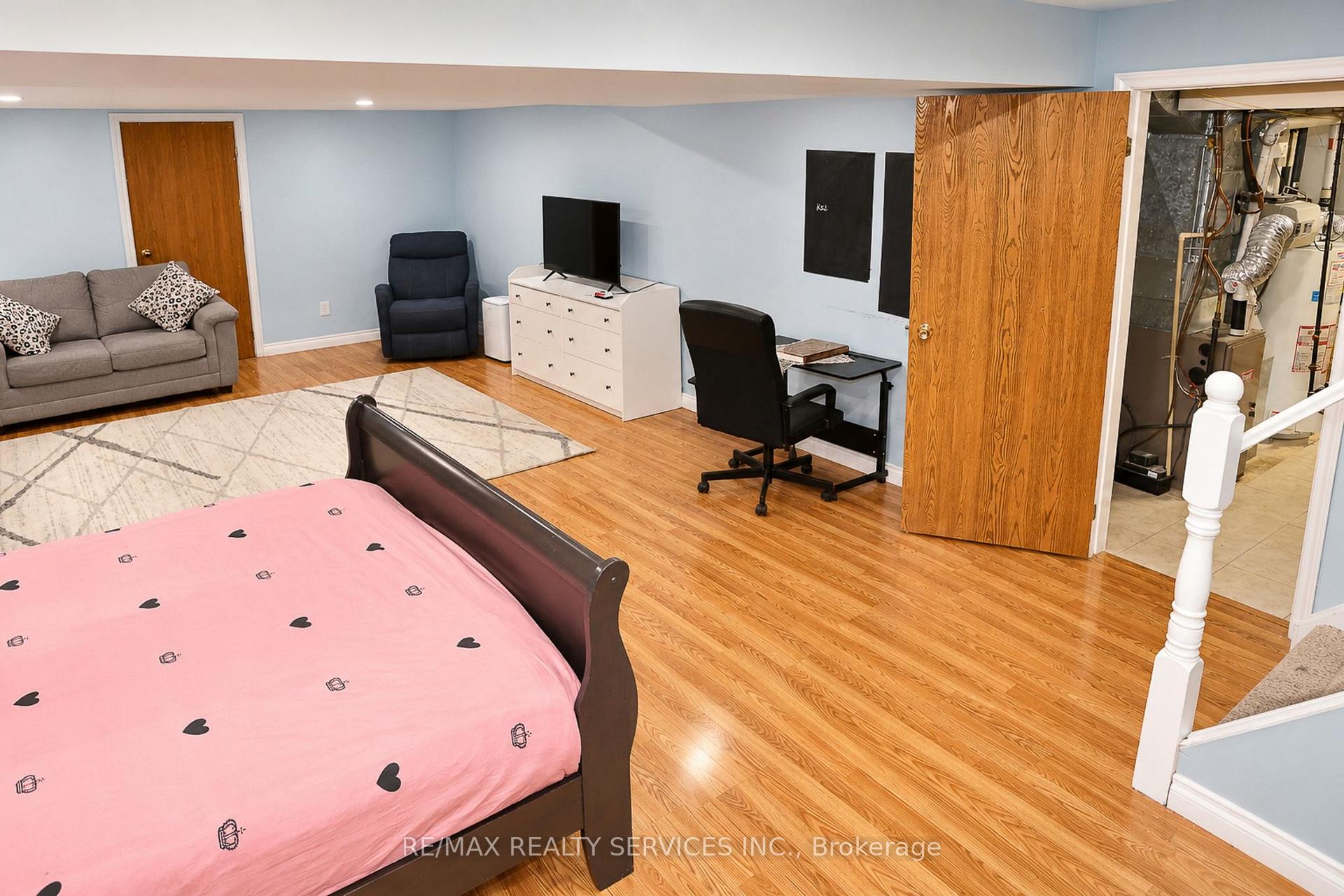 Photo 43 of 177 Sirente Drive, Hamilton, Crerar — HOMEH