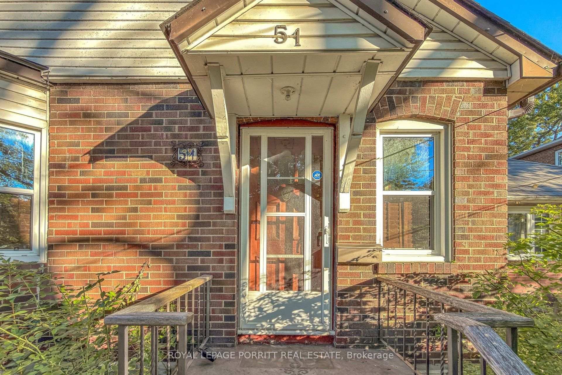 Photo 28 of 51 Arcadian Circle, Etobicoke, Long Branch — HOMEH
