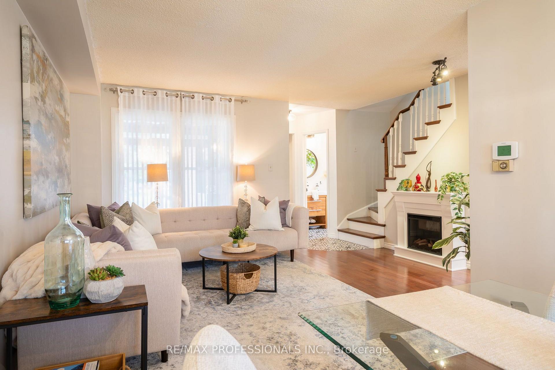 Photo 12 of 36 Millington Crescent, Ajax, Central — HOMEH
