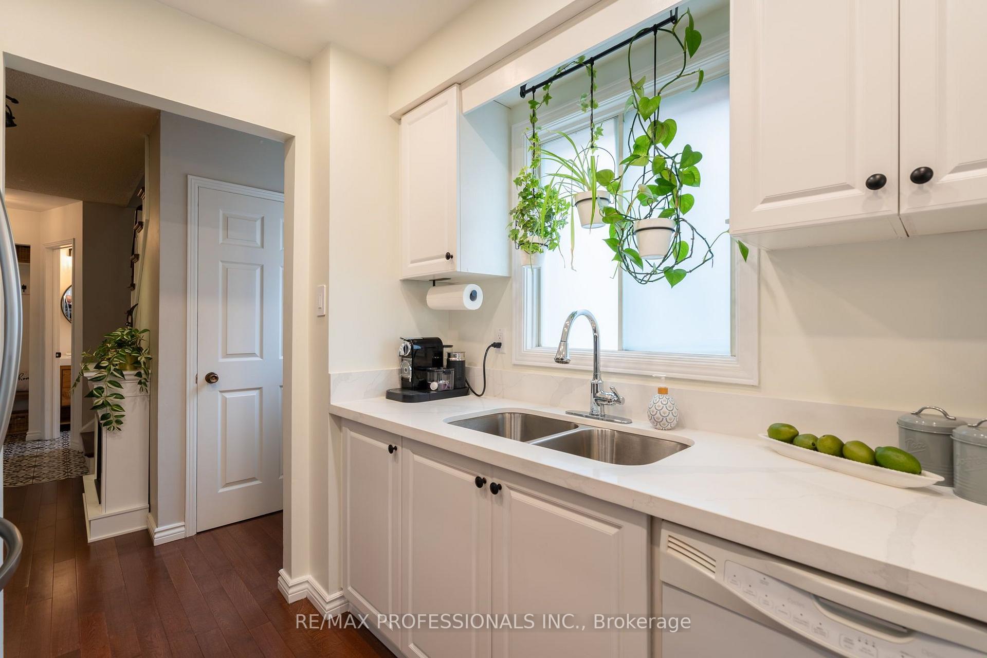 Photo 16 of 36 Millington Crescent, Ajax, Central — HOMEH
