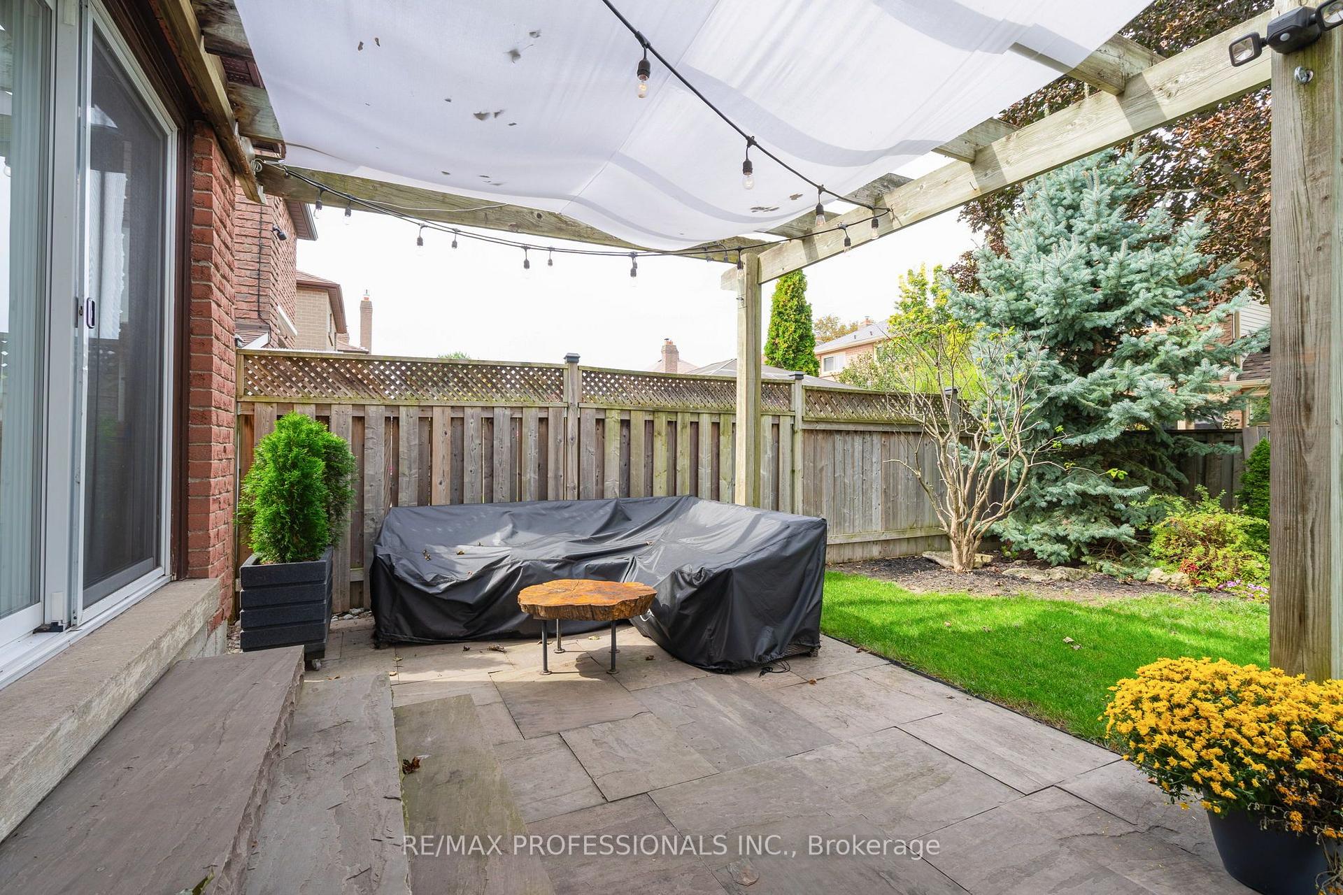 Photo 19 of 36 Millington Crescent, Ajax, Central — HOMEH