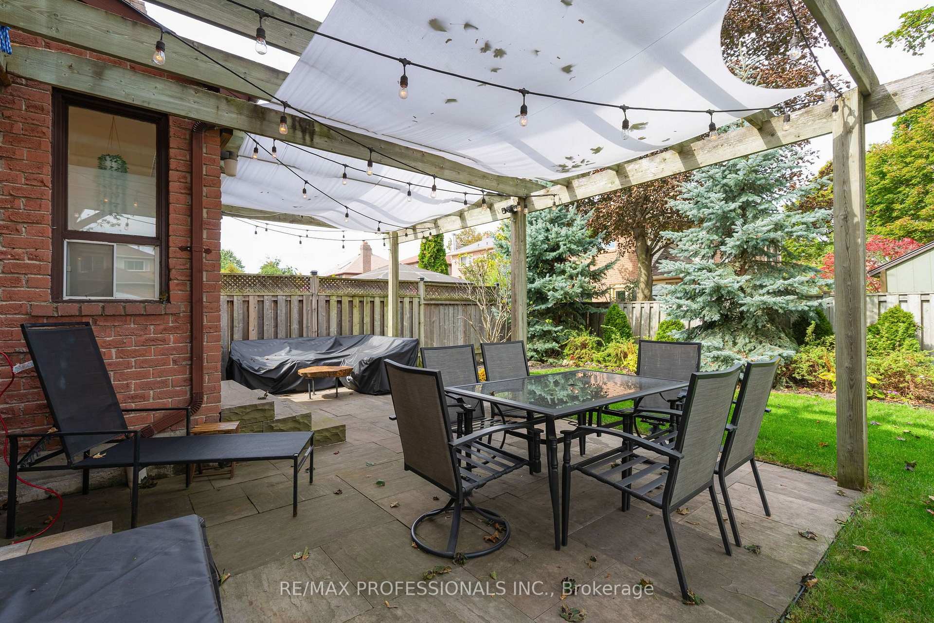 Photo 22 of 36 Millington Crescent, Ajax, Central — HOMEH