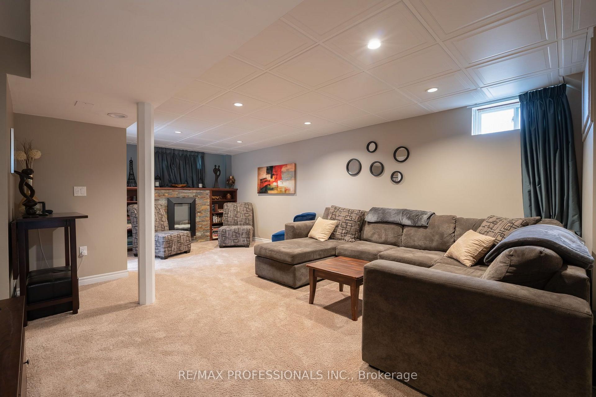 Photo 33 of 36 Millington Crescent, Ajax, Central — HOMEH