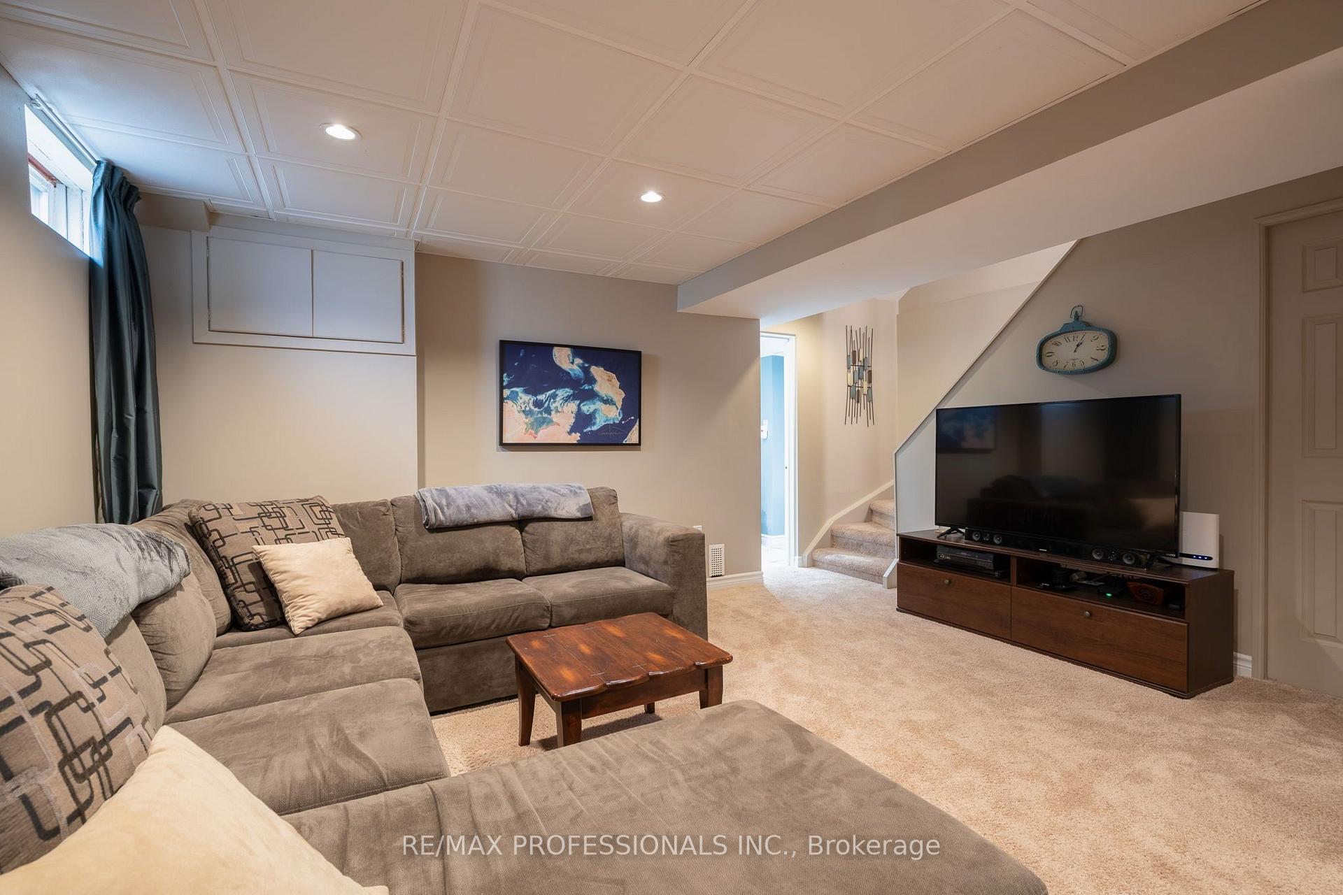Photo 34 of 36 Millington Crescent, Ajax, Central — HOMEH