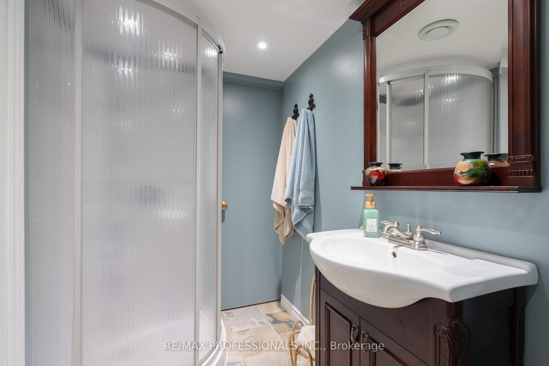 Photo 38 of 36 Millington Crescent, Ajax, Central — HOMEH