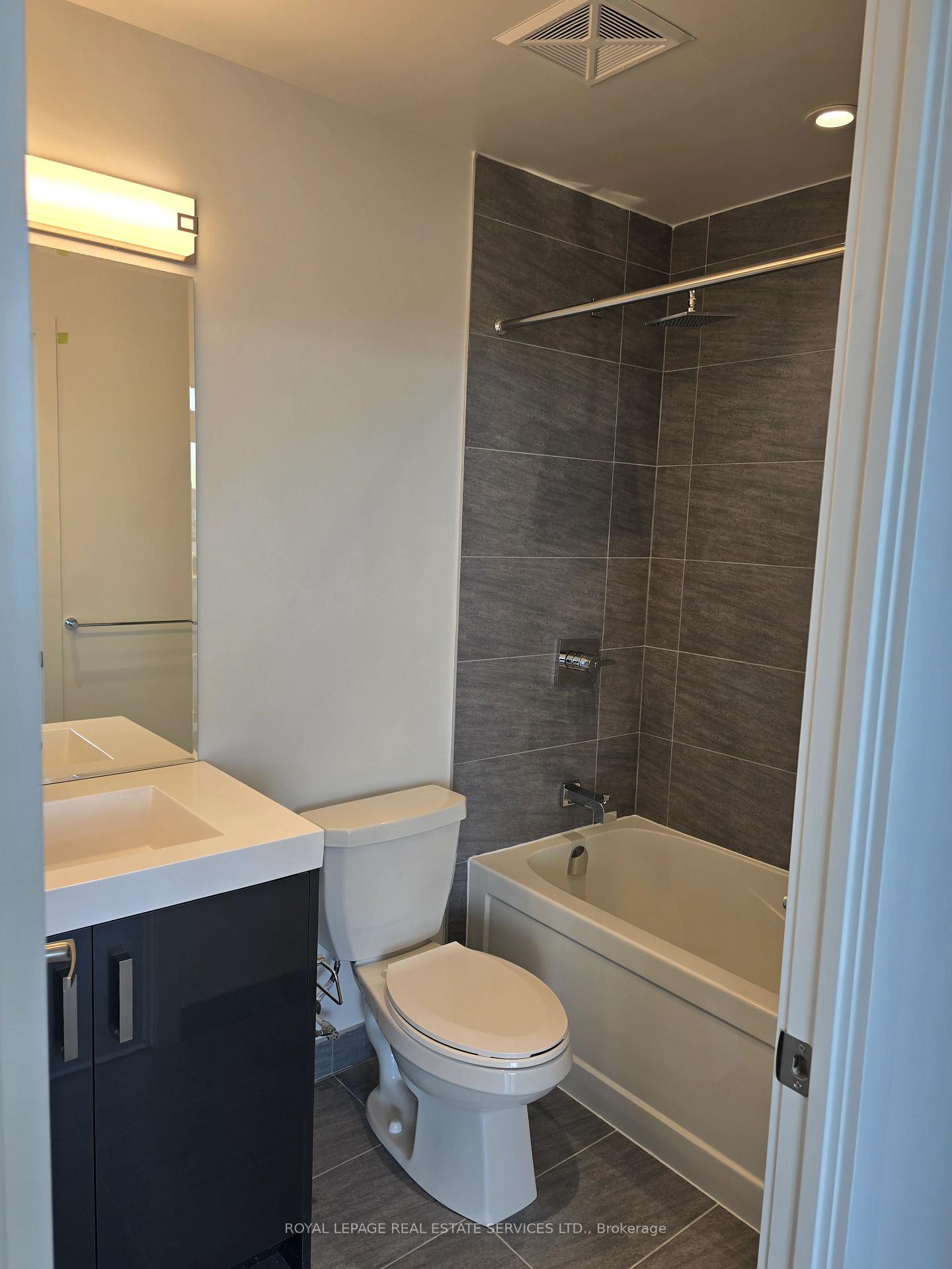 Photo 7 of Unit PH05, 1010 Dundas Street, Whitby, Pringle Creek — HOMEH