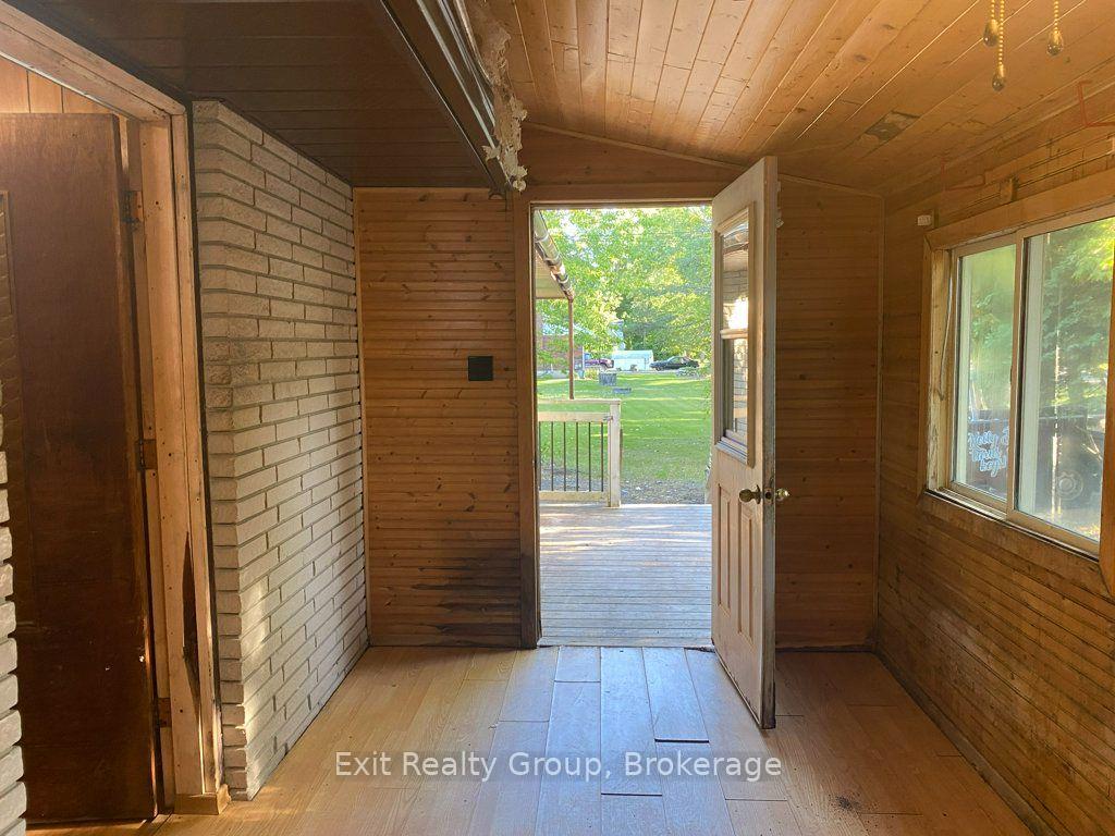 Photo 3 of 553 Murray Street, Quinte West, Murray Ward — HOMEH