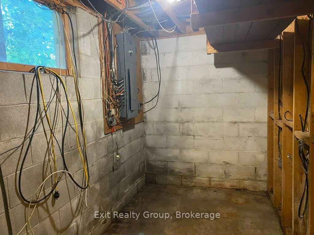 Photo 25 of 553 Murray Street, Quinte West, Murray Ward — HOMEH