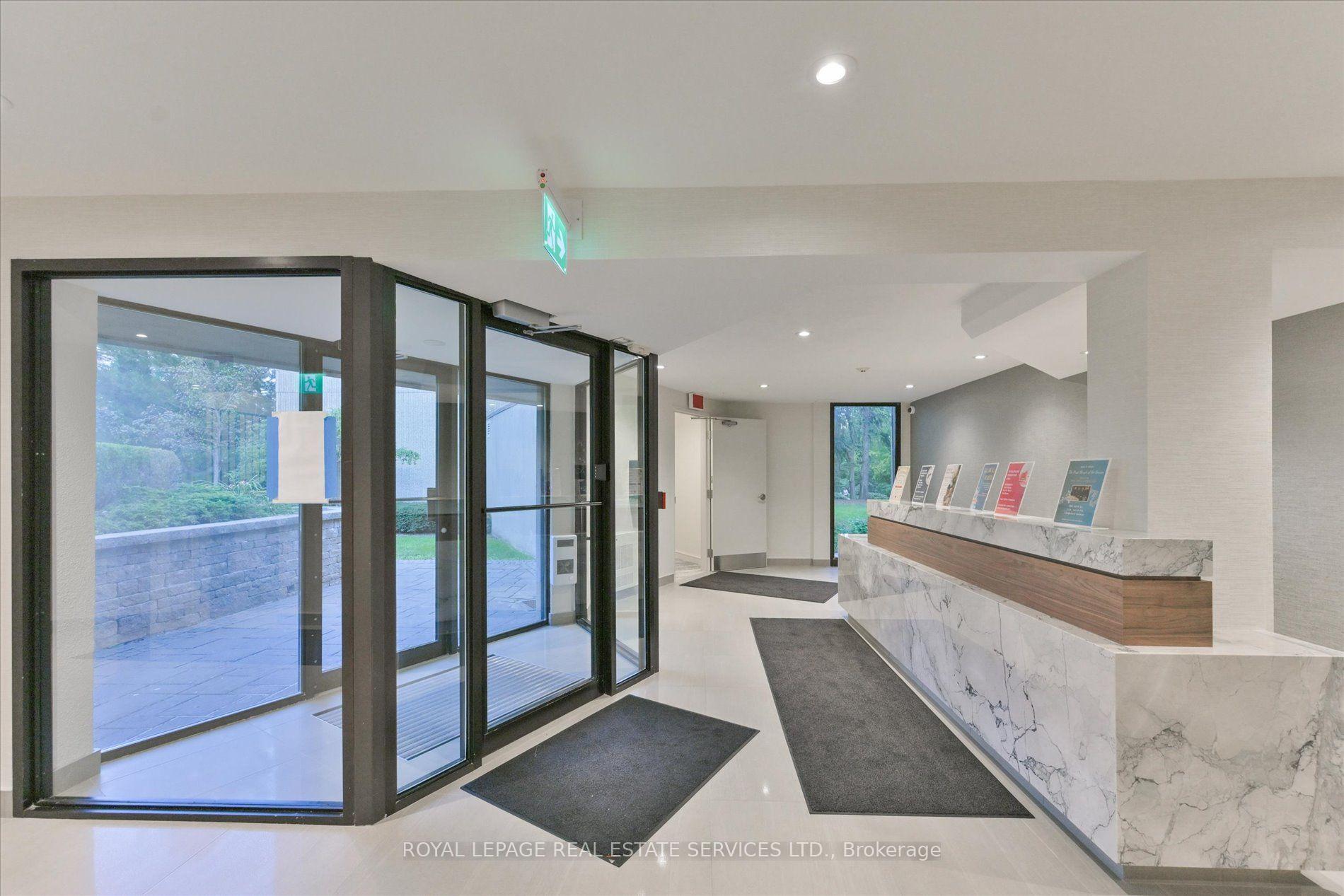 Photo 7 of Unit E1, 284 Mill Road, Etobicoke, Markland Wood — HOMEH