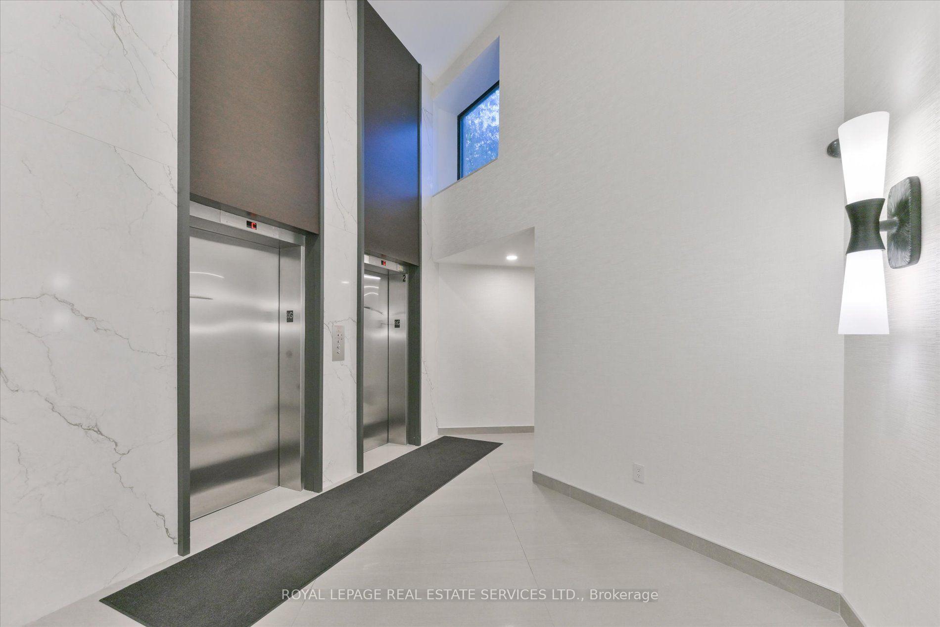Photo 9 of Unit E1, 284 Mill Road, Etobicoke, Markland Wood — HOMEH