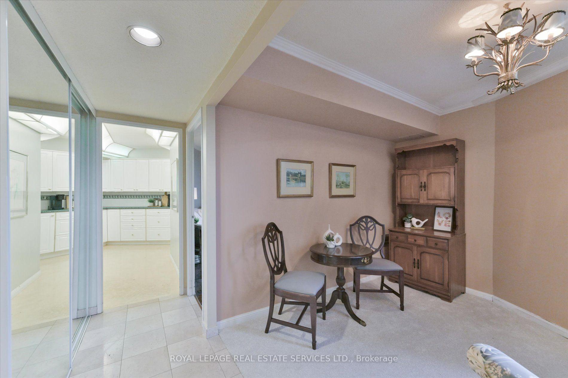 Photo 17 of Unit E1, 284 Mill Road, Etobicoke, Markland Wood — HOMEH