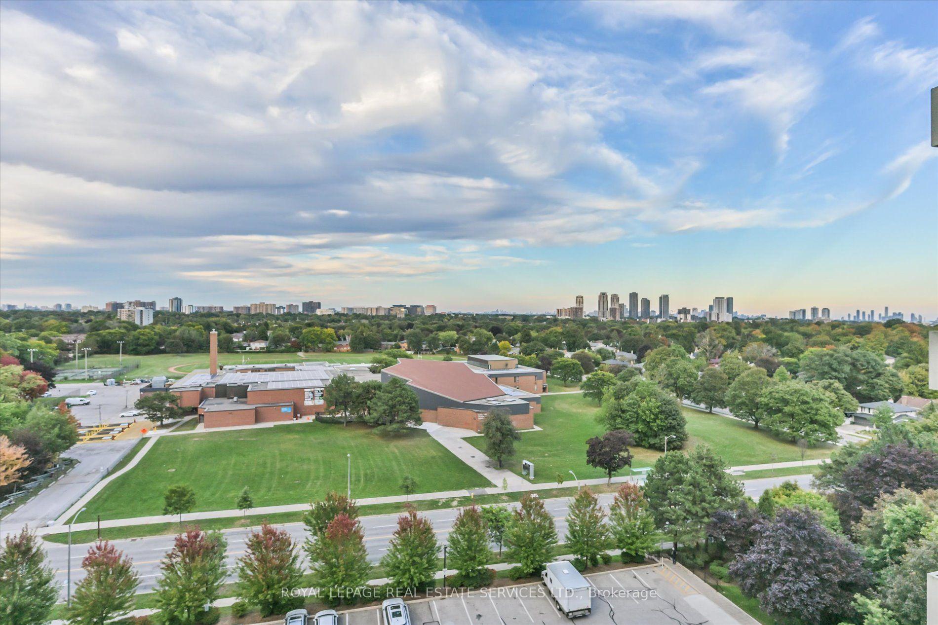 Photo 34 of Unit E1, 284 Mill Road, Etobicoke, Markland Wood — HOMEH