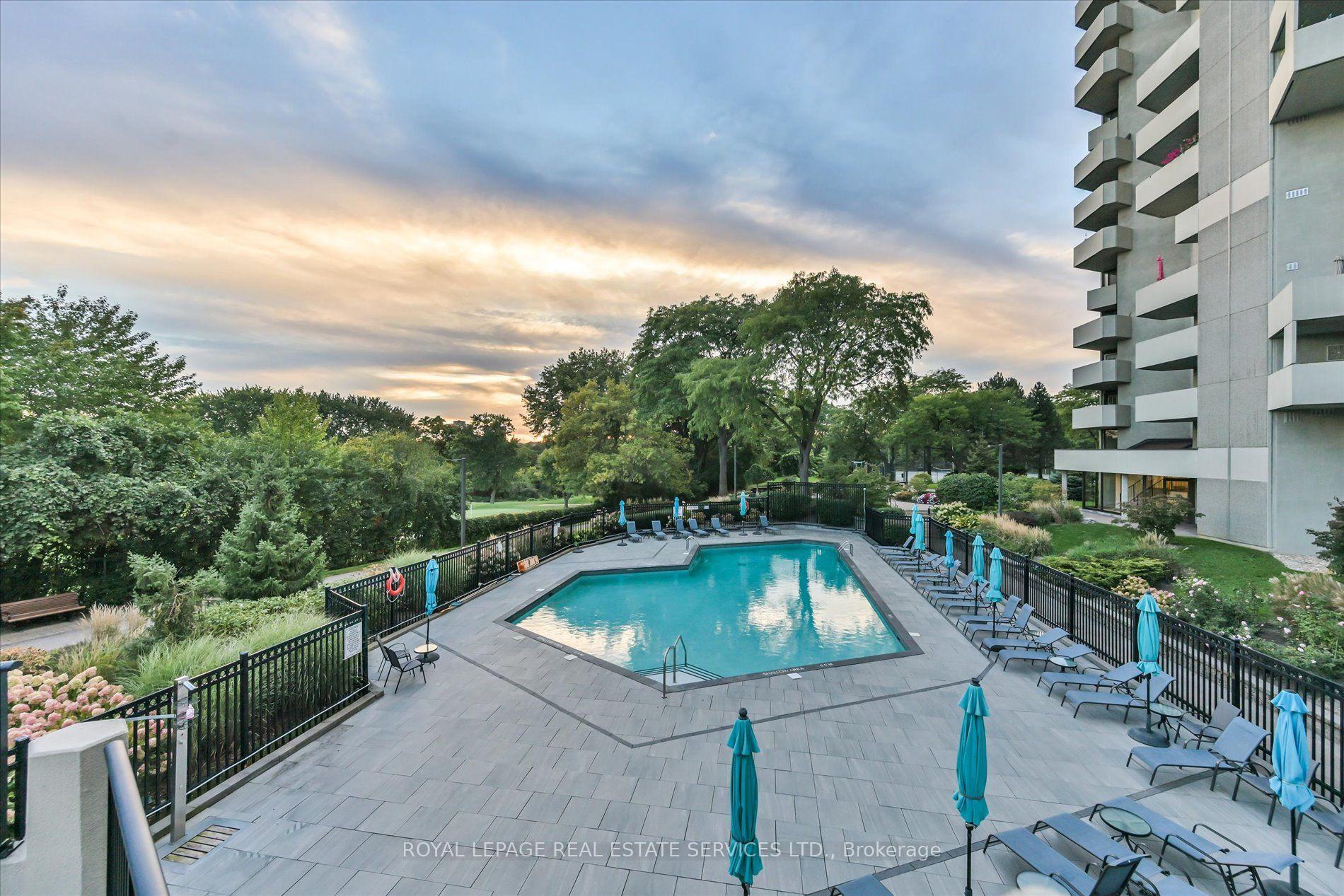 Photo 35 of Unit E1, 284 Mill Road, Etobicoke, Markland Wood — HOMEH