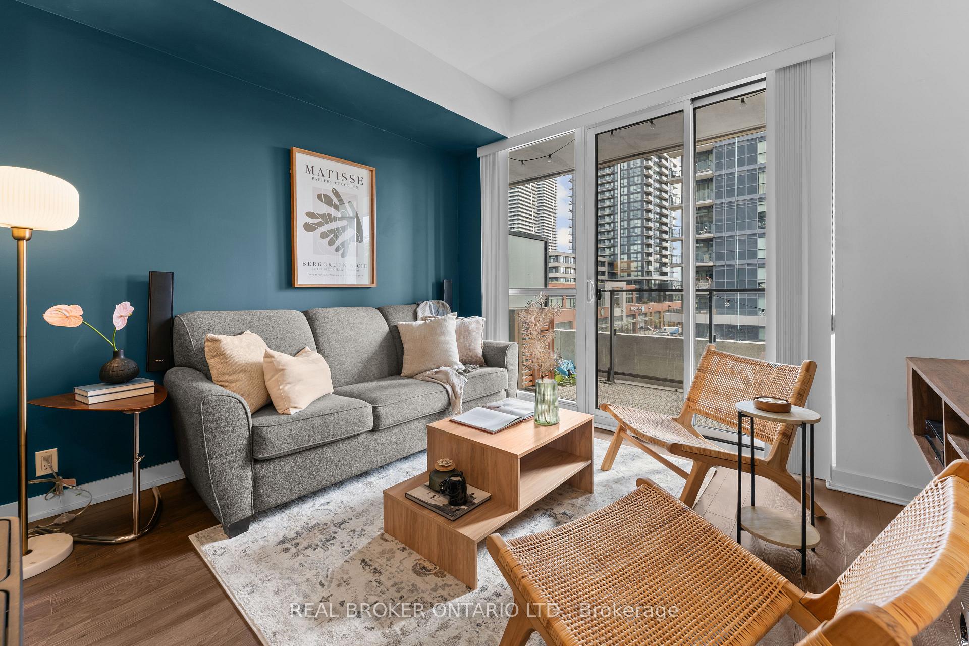 Photo 1 of Unit 405, 10 Park Lawn Road, Etobicoke, Mimico — HOMEH