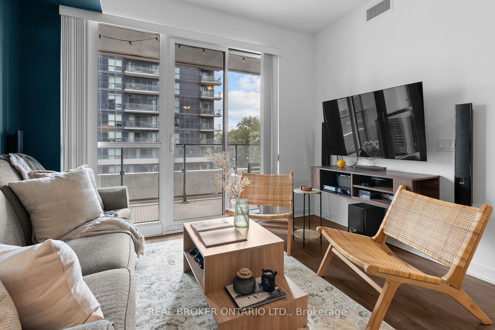 Photo 8 of Unit 405, 10 Park Lawn Road, Etobicoke, Mimico — HOMEH