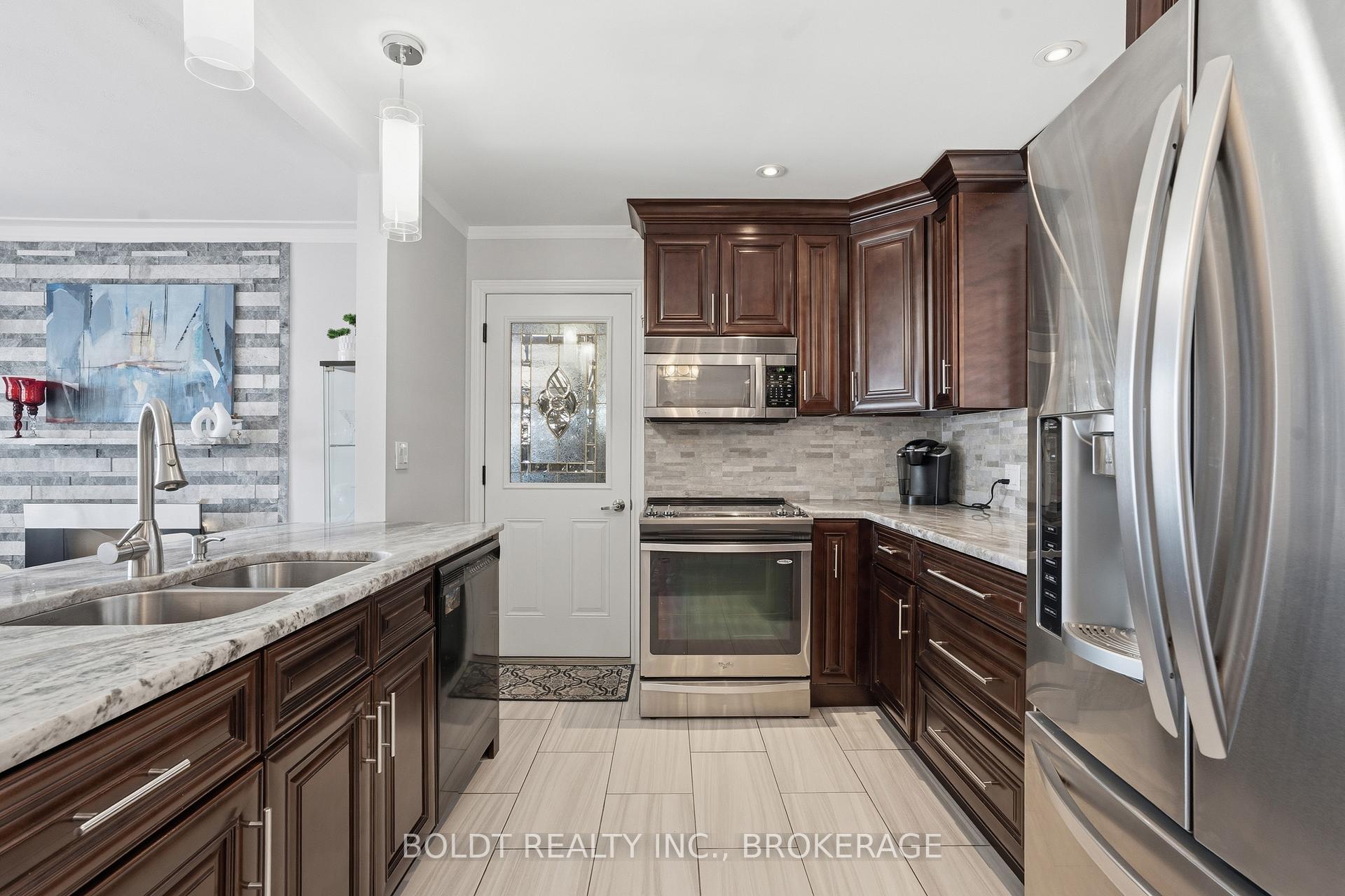 Photo 18 of 628 Vine Street, St. Catharines, Vine/Linwell — HOMEH