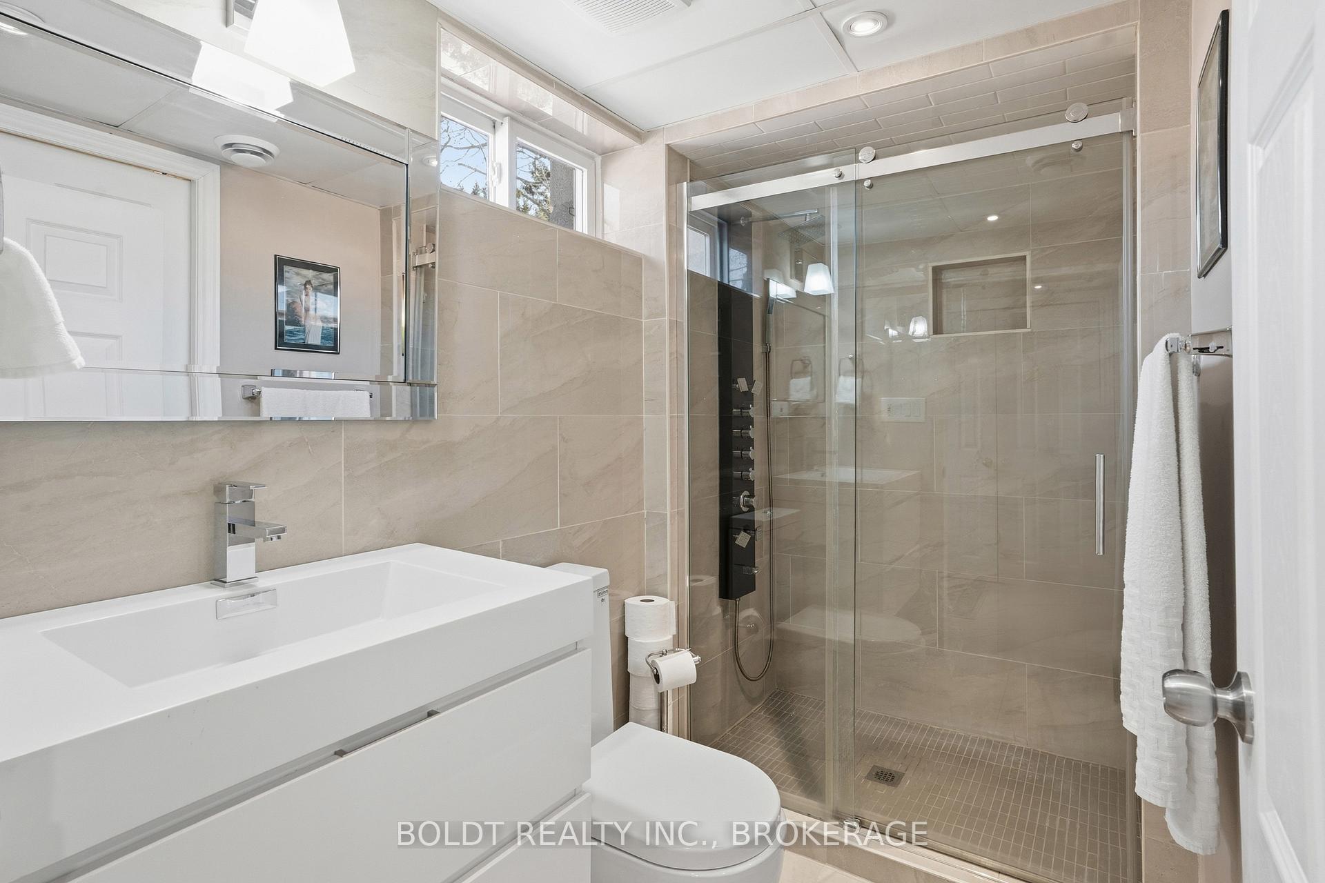 Photo 35 of 628 Vine Street, St. Catharines, Vine/Linwell — HOMEH