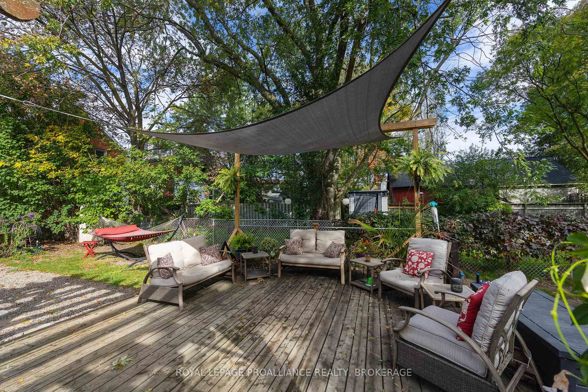 Photo 14 of 535 Albert Street, Kingston, East of Sir John A. Blvd — HOMEH