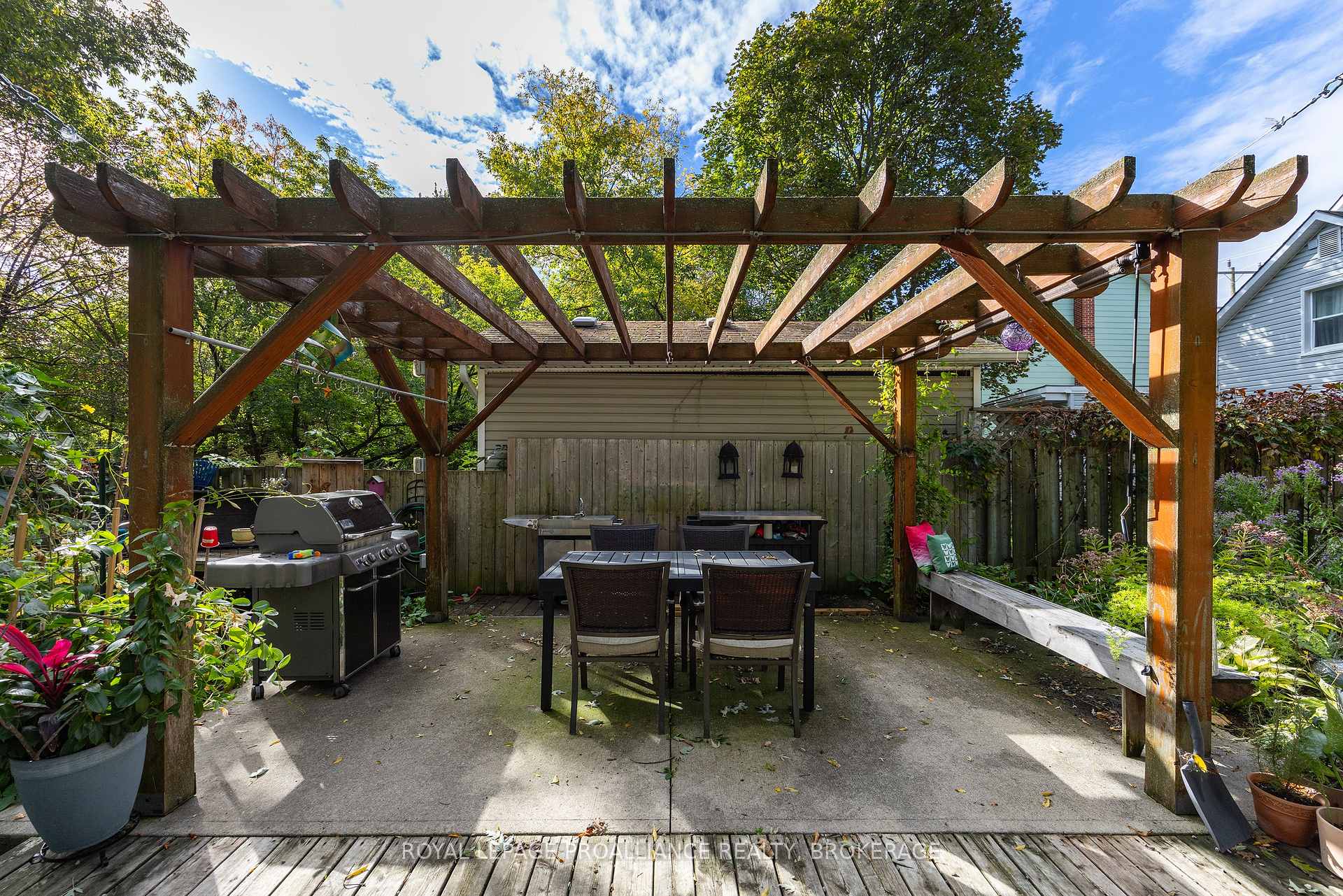 Photo 15 of 535 Albert Street, Kingston, East of Sir John A. Blvd — HOMEH